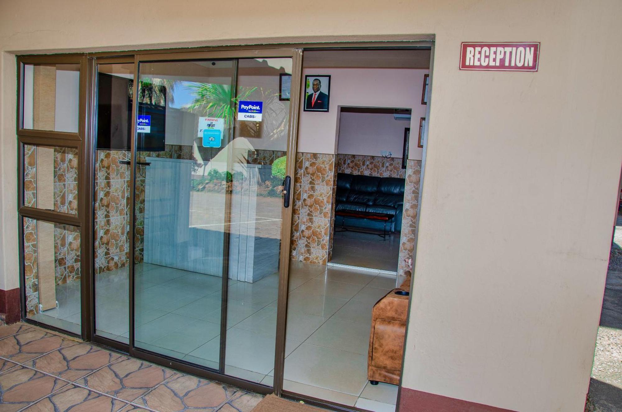 Riverstone Guest Lodge Harare Exteriör bild