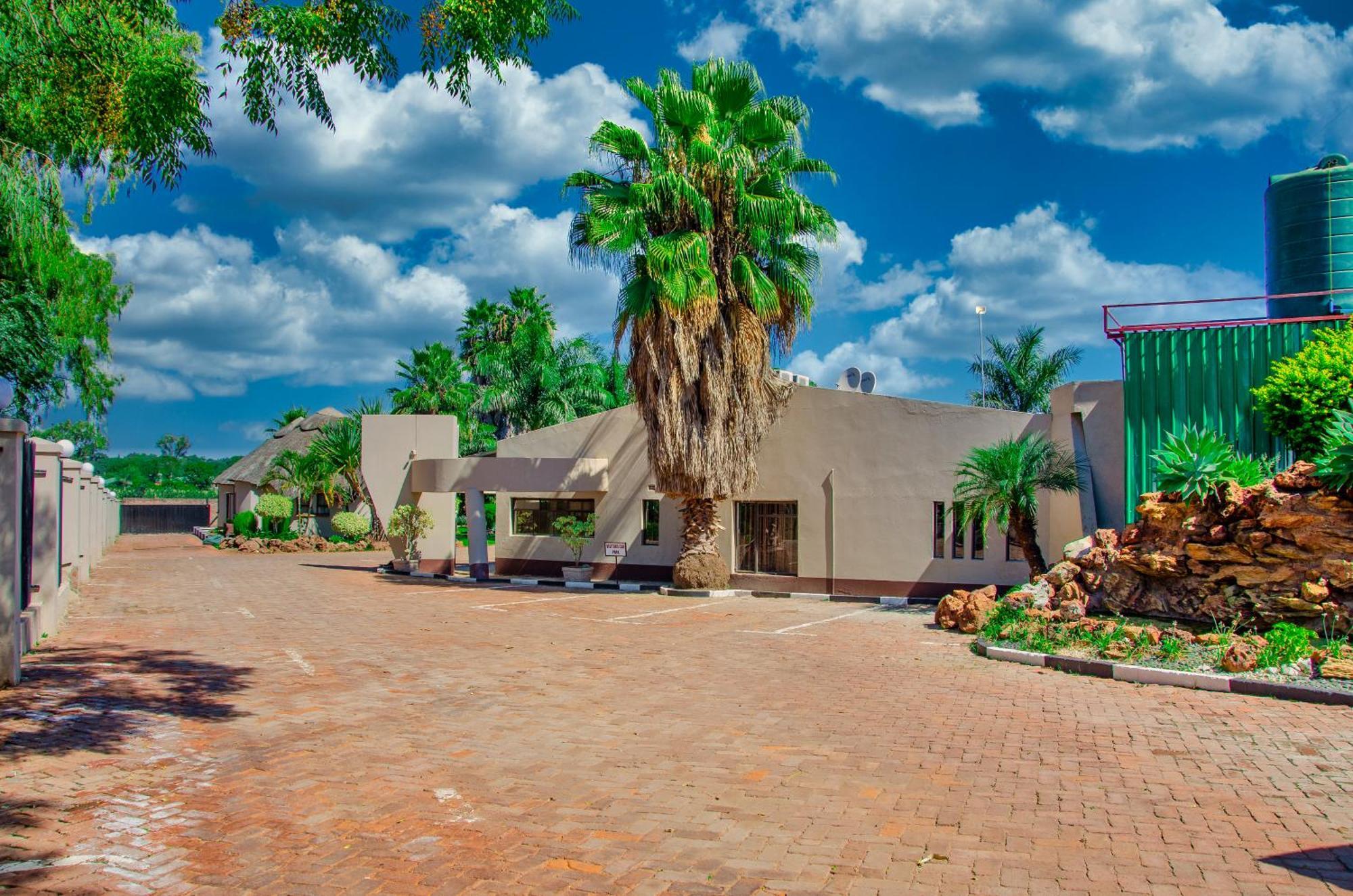 Riverstone Guest Lodge Harare Exteriör bild