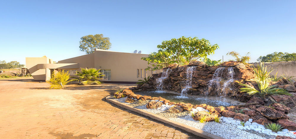 Riverstone Guest Lodge Harare Exteriör bild